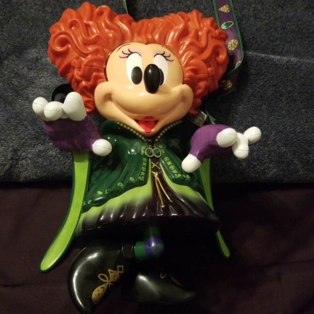 Disney Minnie Mouse HOCUS POCUS Halloween Sipper WINNIE SANDERSON New 2024